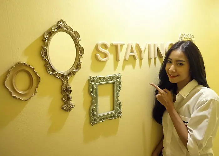 旅馆 Staying